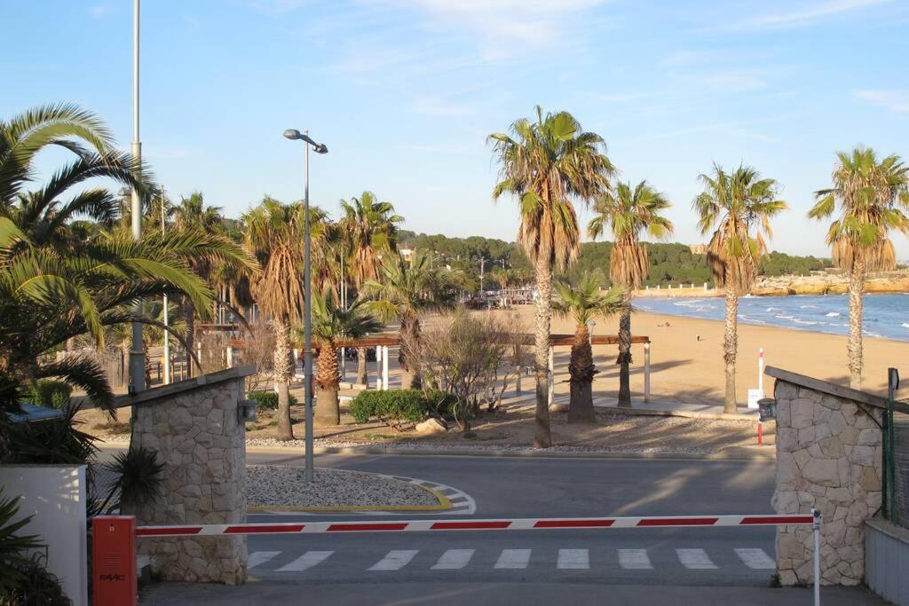 Apartment In Front Of Arrabassada Beach Tarragone Extérieur photo