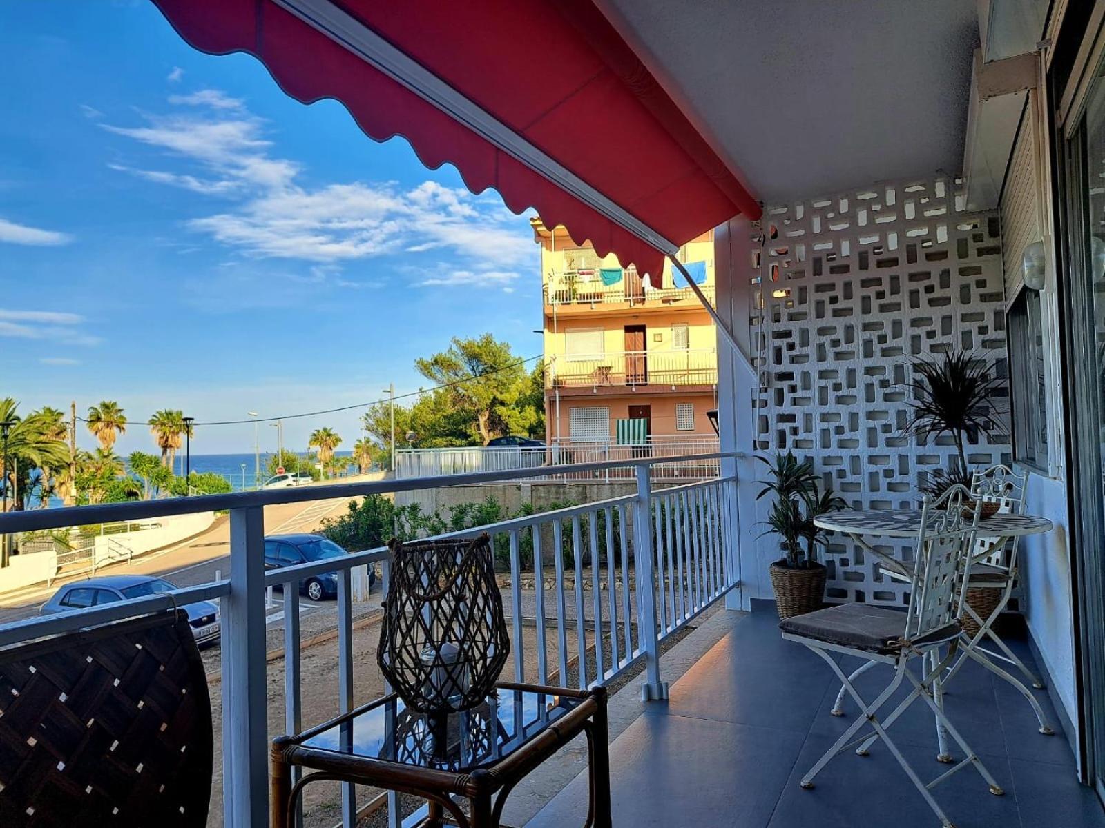 Apartment In Front Of Arrabassada Beach Tarragone Extérieur photo